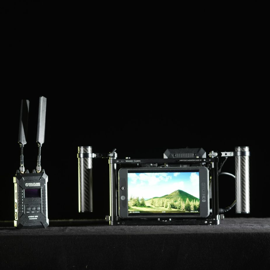 Hollyland Cosmo 600 mit SmallHD 702