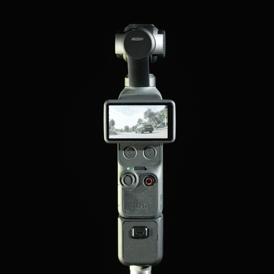 DJI Osmo Pocket 4