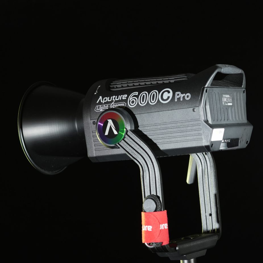 APUTURE LS 600 C Pro