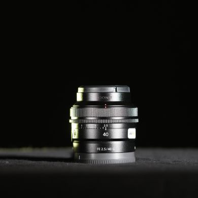 Sony FE 40 F2.5 G